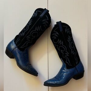 Vintage Larry Mahan Python Blue Cowboy Boots - Size 6.5 in EUC